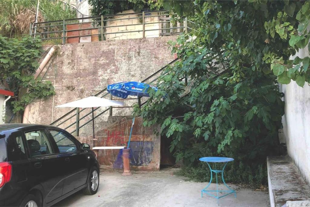 Stone Suite In The Center Of Corinth Bagian luar foto